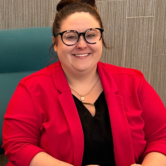 Meet your Posher, Katie - Picture 1 of 1